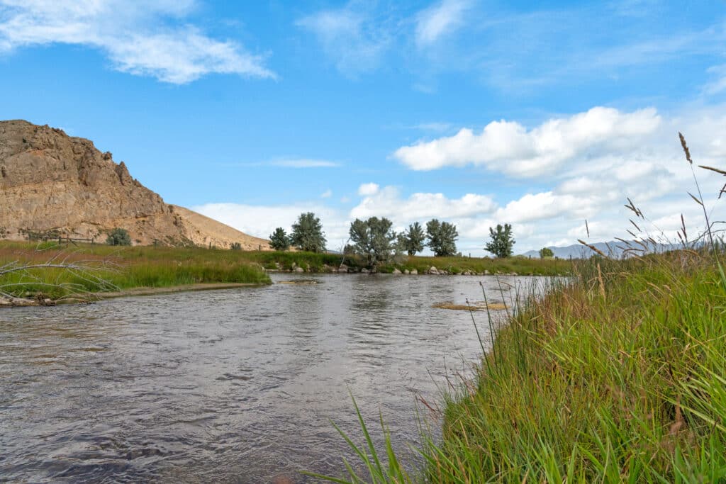 Beaverhead Rock, River View & Fishing Spot Beaverhead Rock, River View & Fishing Spot